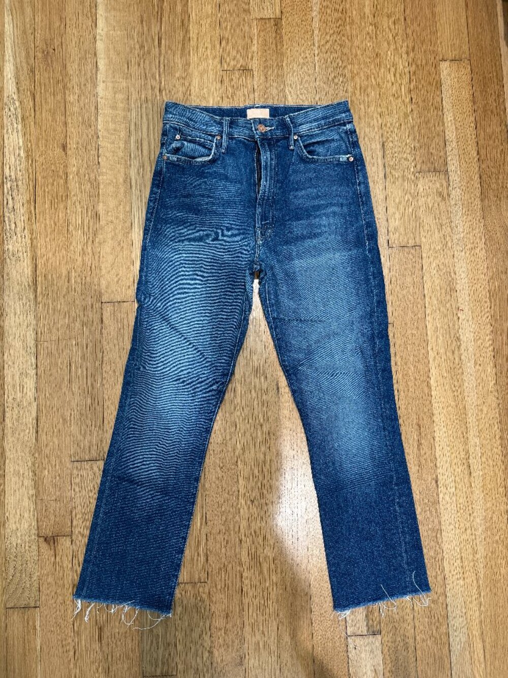 MOTHER The Swooner Rascal Ankle Jeans | Medium Wash | Frayed Hem | Size 26